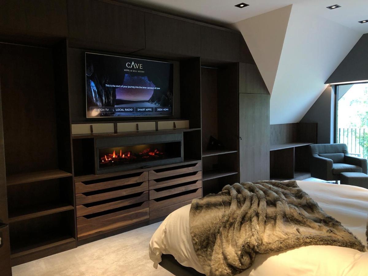 Cave Hotel & Golf Resort 法弗舍姆 外观 照片